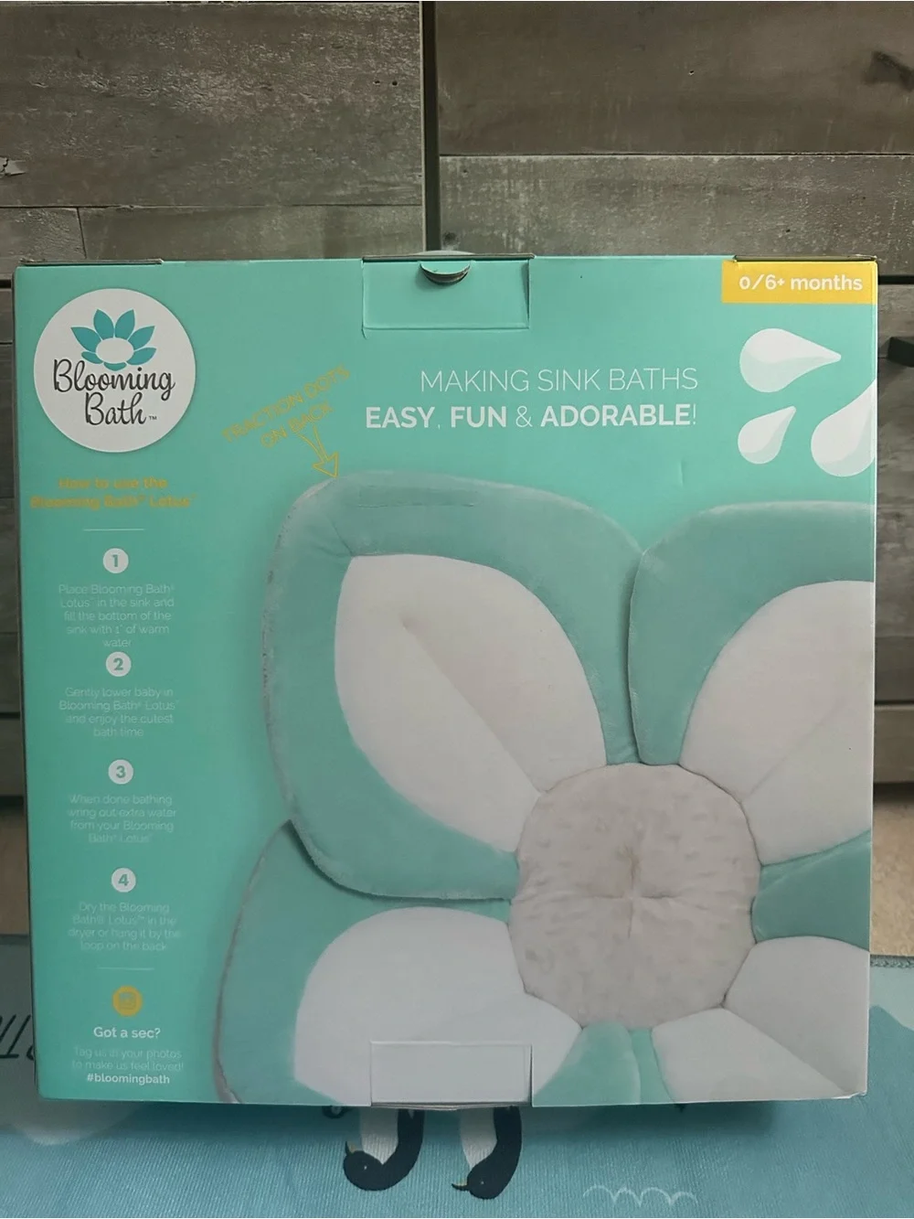 Blooming Bath Lotus Plush Sink Spa Bath - Teal & White